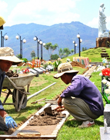 Nghĩa Trang Giáo Xứ Thánh Tâm - Lộc Tiến