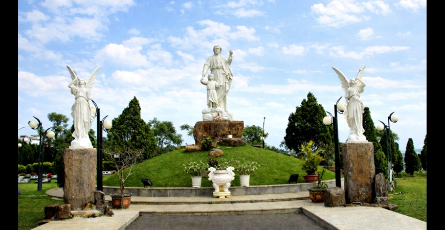 Mở cổng tra cứu phần mộ trực tuyến
